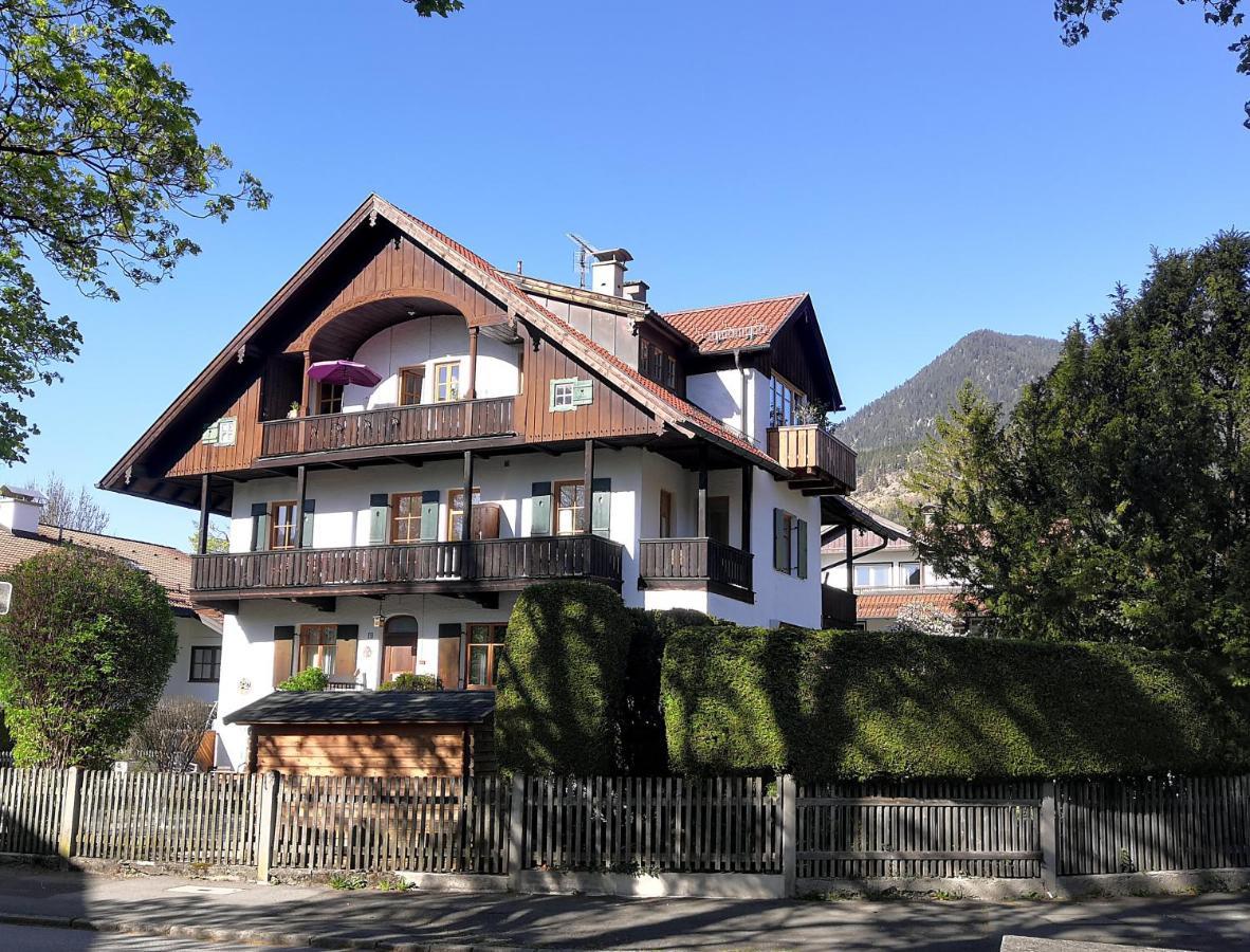 Haus Erika 1911 - Wetterstein * Garmisch-Partenkirchen